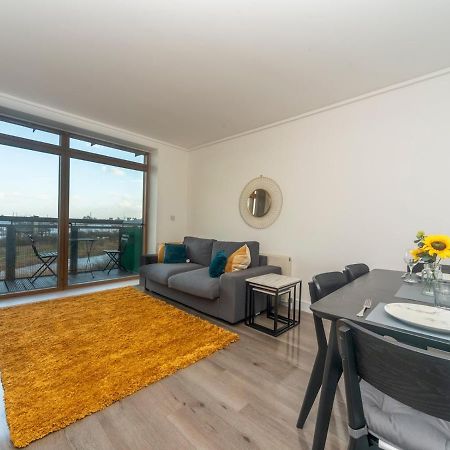 Pass The Keys Riverside Amazing Flat In London Close To The O2 Exteriör bild