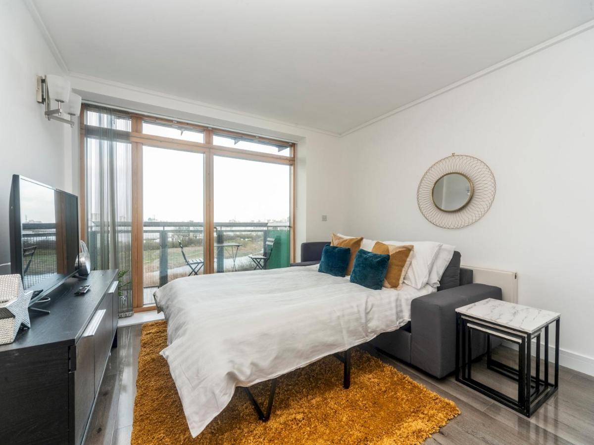 Pass The Keys Riverside Amazing Flat In London Close To The O2 Exteriör bild