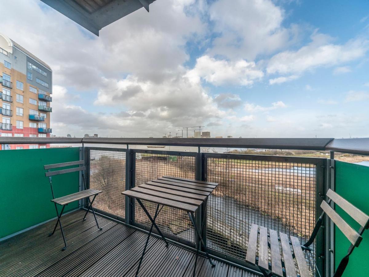Pass The Keys Riverside Amazing Flat In London Close To The O2 Exteriör bild