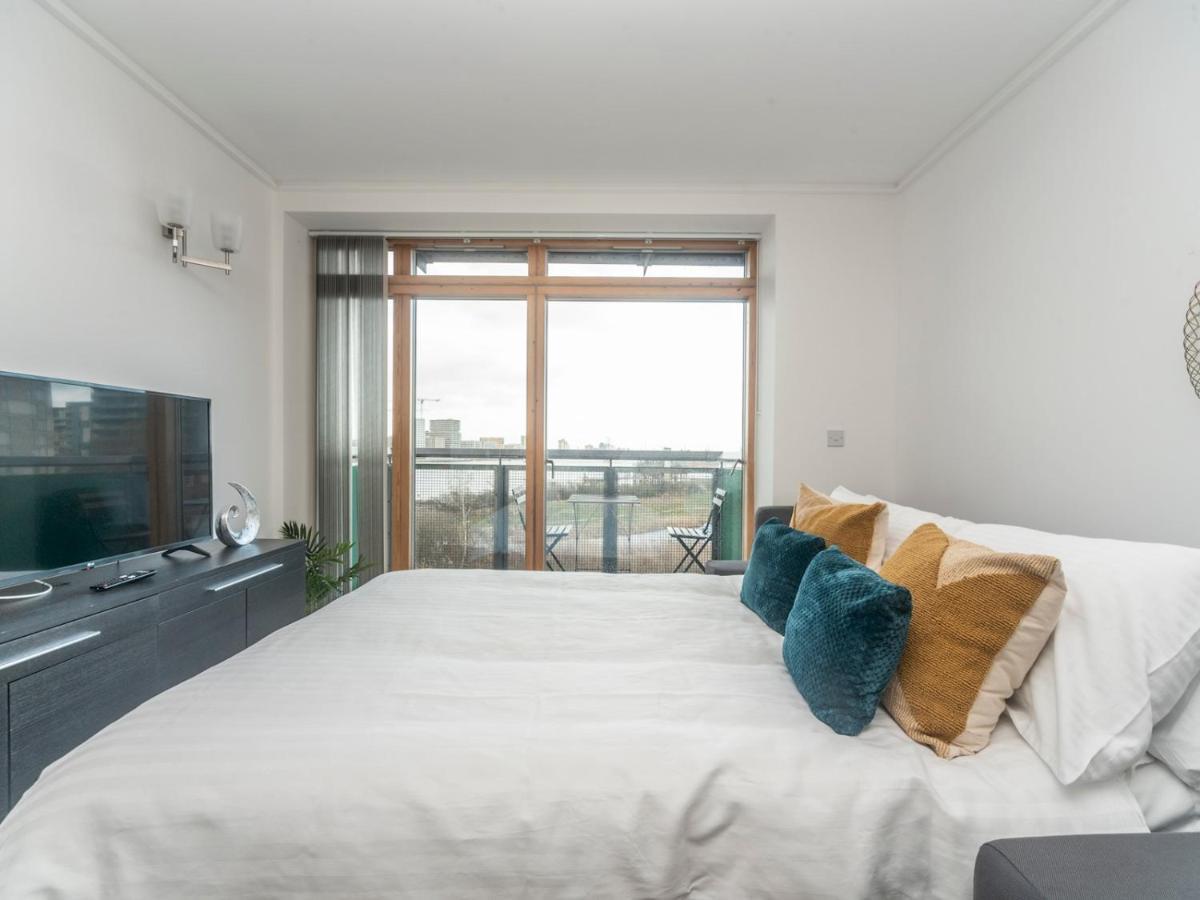 Pass The Keys Riverside Amazing Flat In London Close To The O2 Exteriör bild